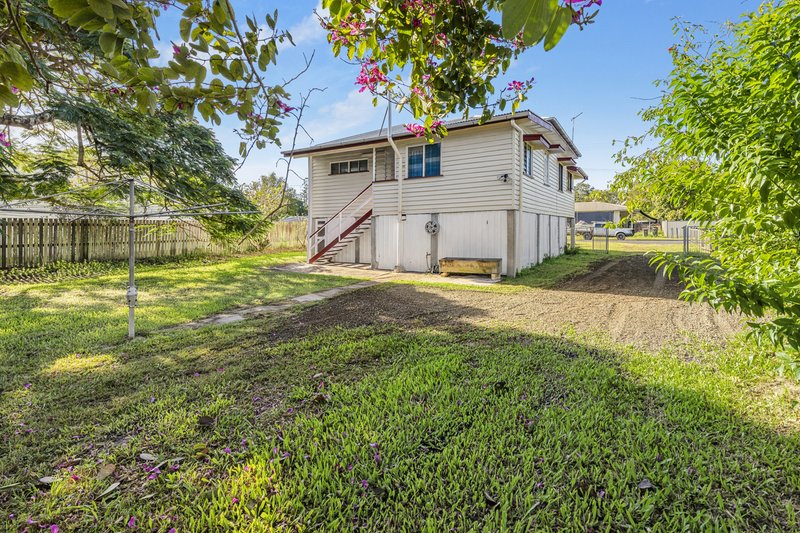 Photo - 6 Blackbourn Street, Granville QLD 4650 - Image 2