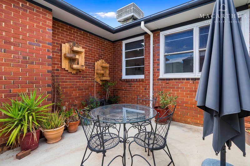 Photo - 6 Bluett Crescent, Turvey Park NSW 2650 - Image 12