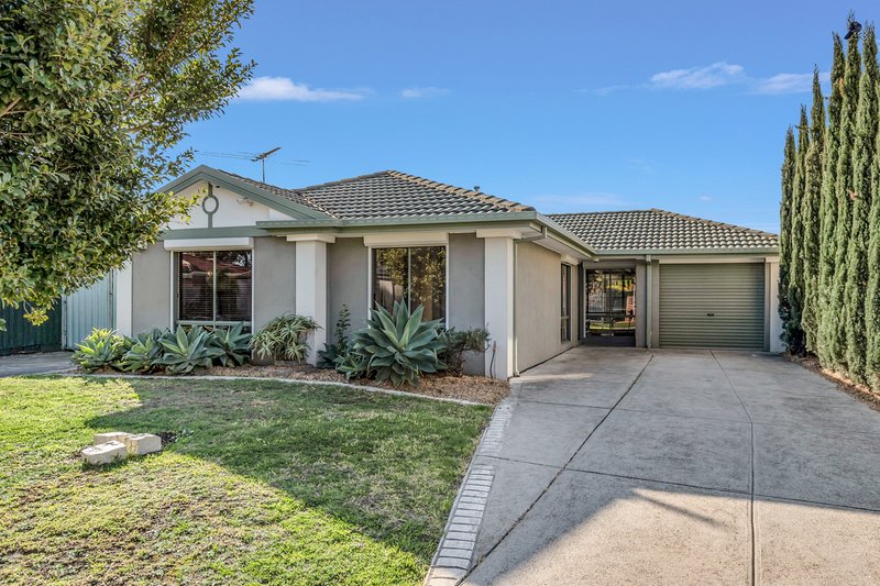 6 Bonney Place, Roxburgh Park VIC 3064