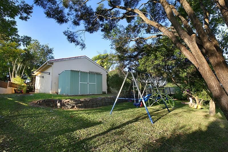 Photo - 6 Boonabah Place, Caloundra West QLD 4551 - Image 12