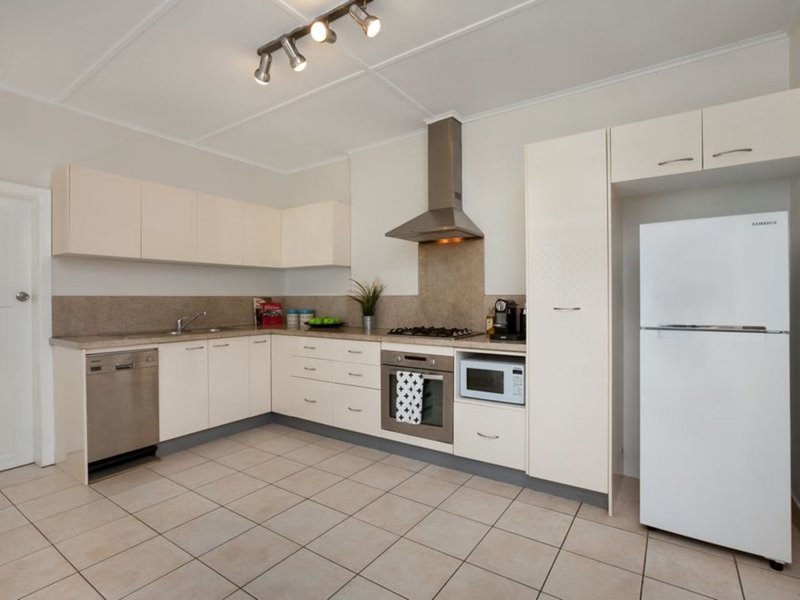 Photo - 6 Booth Street, Balmain NSW 2041 - Image 2