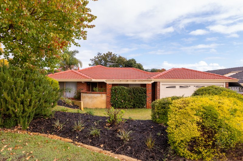 Photo - 6 Bovell Gardens, Leeming WA 6149 - Image 22