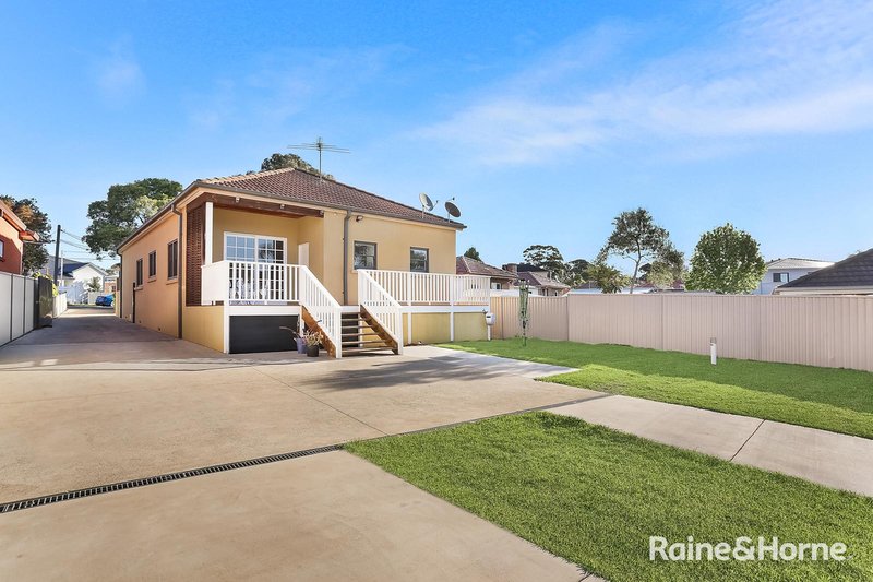 Photo - 6 Bower Street, Roselands NSW 2196 - Image 11