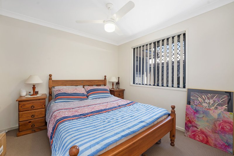 Photo - 6 Bowerbird Crescent, Dakabin QLD 4503 - Image 9