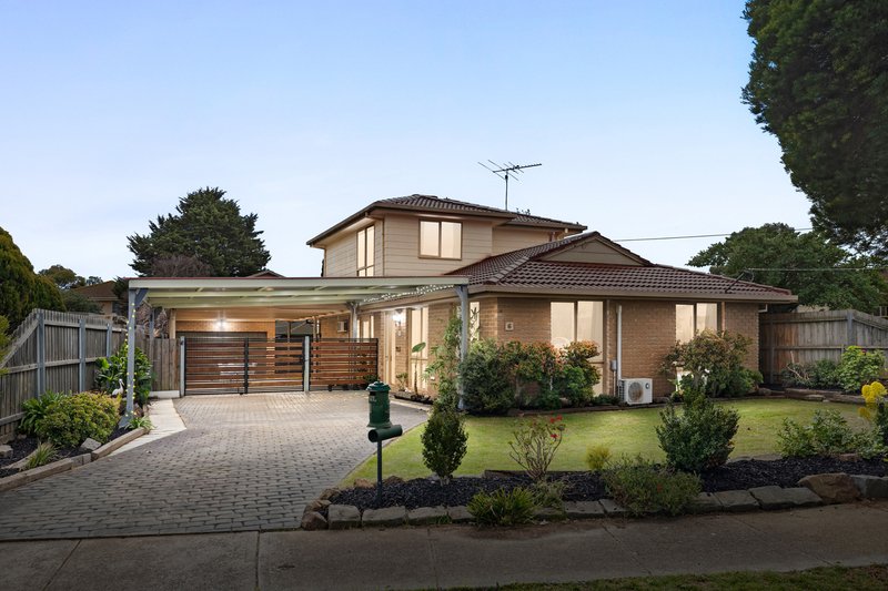 Photo - 6 Boyd Court, Werribee VIC 3030 - Image 1