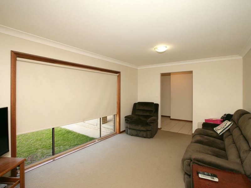 Photo - 6 Boyd Place, Tolland NSW 2650 - Image 2