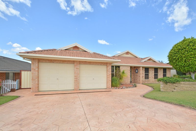 6 Bracken Close , Cameron Park NSW 2285