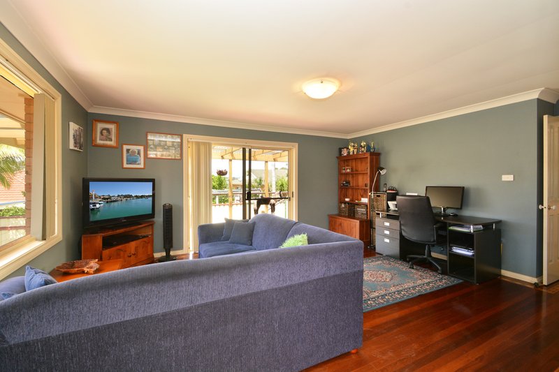 Photo - 6 Bracken Close, Cameron Park NSW 2285 - Image 15