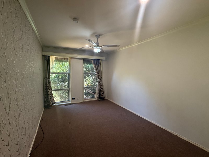 Photo - 6 Bracknell Street, Keysborough VIC 3173 - Image 2