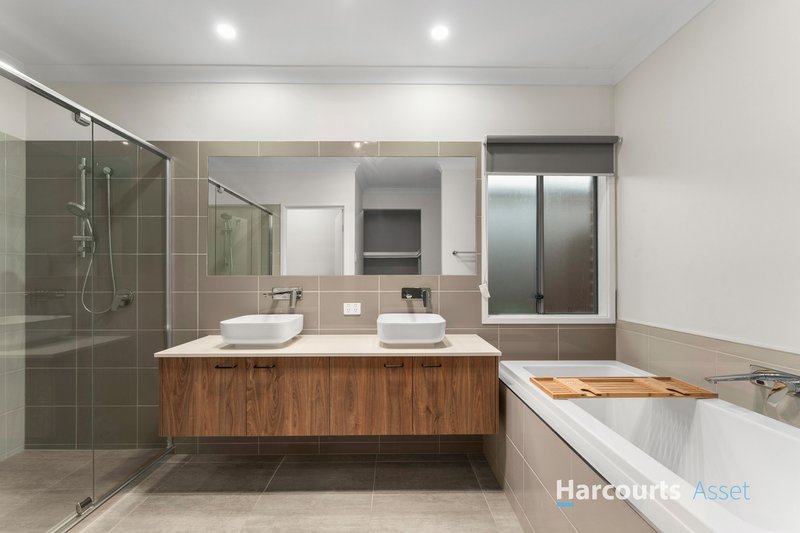 Photo - 6 Bradfield Street, Flagstone QLD 4280 - Image 3