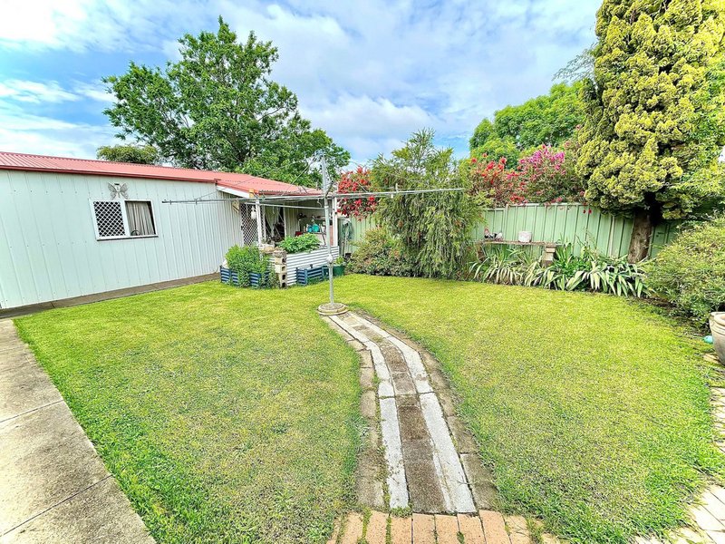 Photo - 6 Bradford Drive, Goulburn NSW 2580 - Image 10