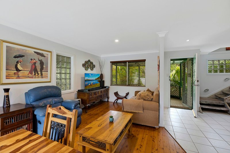 Photo - 6 Brenda Crescent, Tumbi Umbi NSW 2261 - Image 4