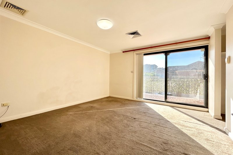 Photo - 6 Brewer Avenue, Liberty Grove NSW 2138 - Image 4