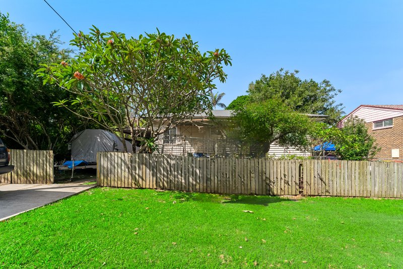 Photo - 6 Bridge Street, Redbank QLD 4301 - Image 3