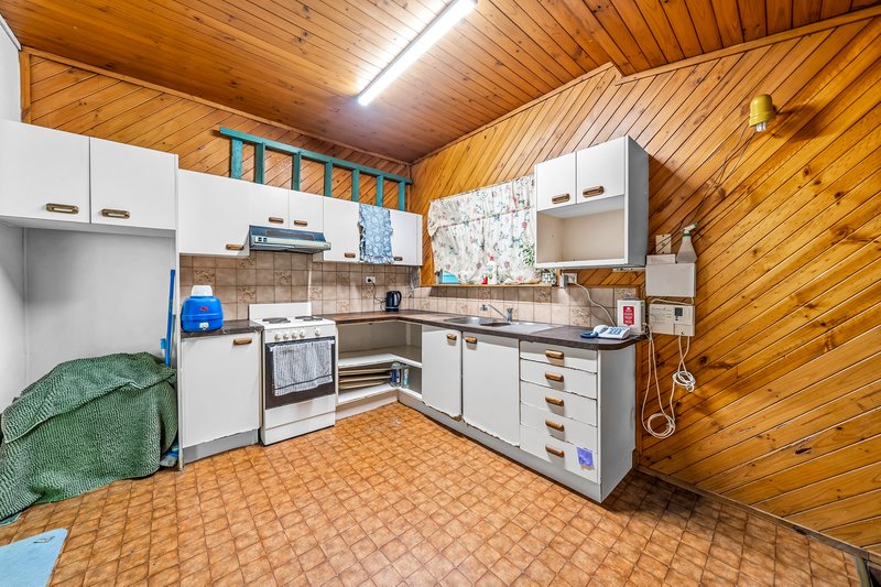 Photo - 6 Bridge Street, Redbank QLD 4301 - Image 6