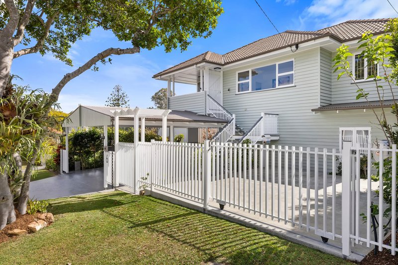 Photo - 6 Broadbent Street, Ashgrove QLD 4060 - Image 2