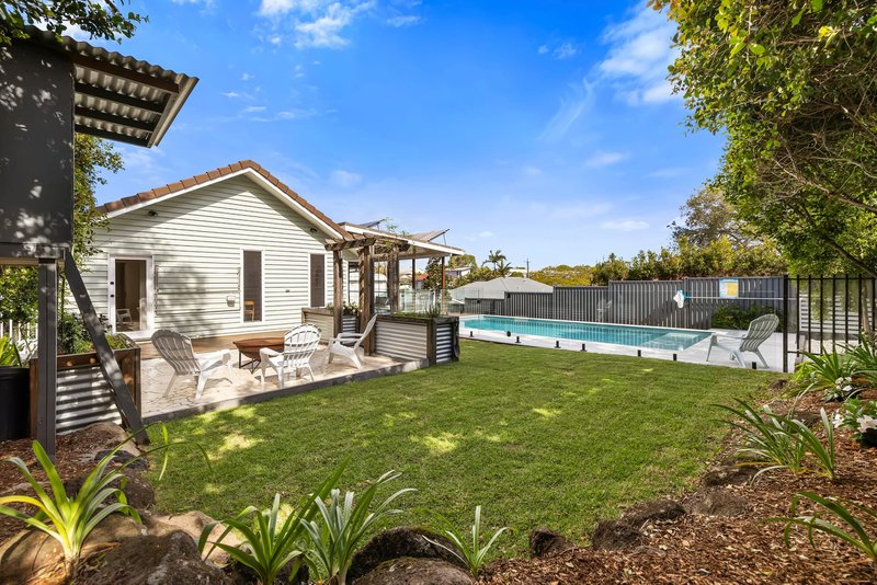 Photo - 6 Broadbent Street, Ashgrove QLD 4060 - Image 6