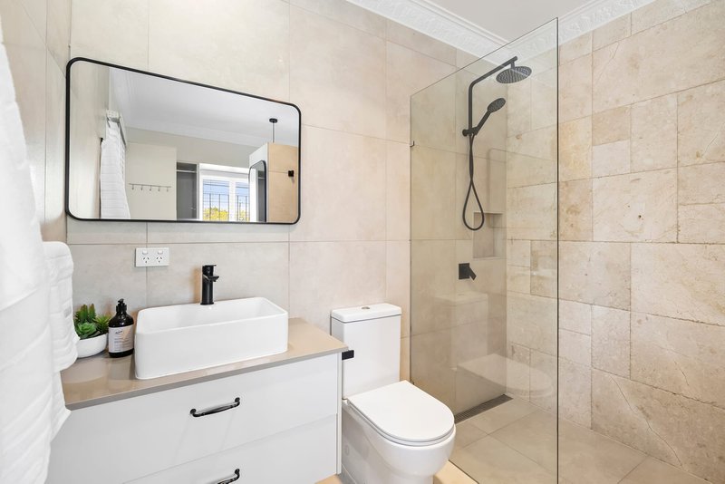Photo - 6 Broadbent Street, Ashgrove QLD 4060 - Image 15