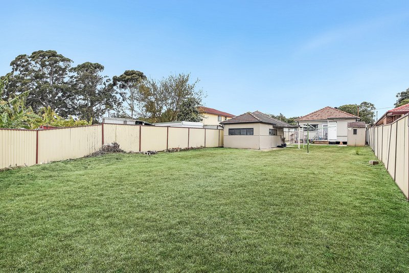 6 Brodie Street, Yagoona NSW 2199