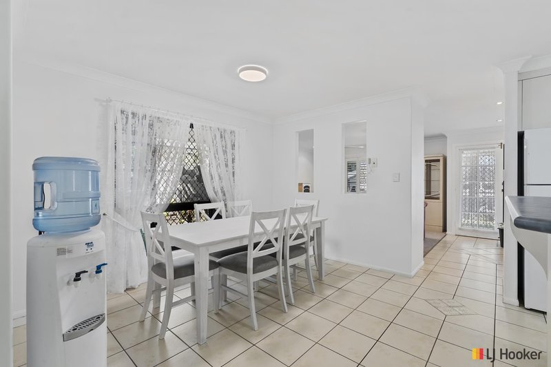 Photo - 6 Brookside Avenue, Norman Gardens QLD 4701 - Image 8