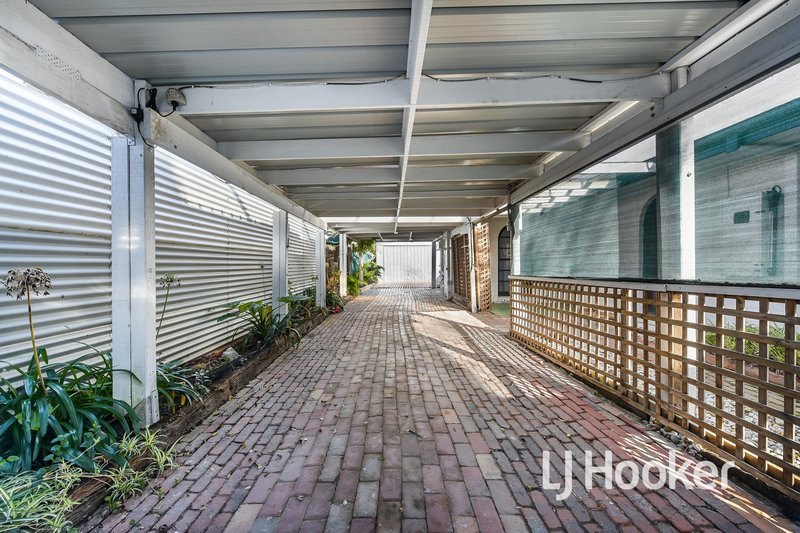 Photo - 6 Bruce Street, Cranbourne VIC 3977 - Image 7