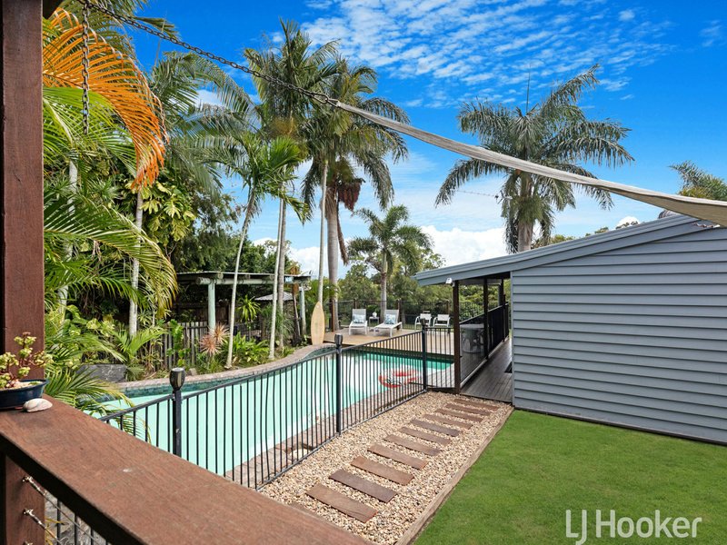 Photo - 6 Bruce Street, Torquay QLD 4655 - Image 3