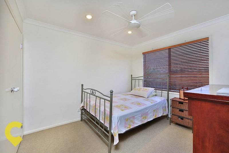 Photo - 6 Bryce Court, Redcliffe QLD 4020 - Image 10