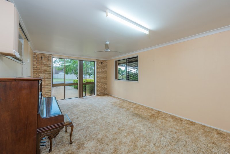 Photo - 6 Bryde Place, Thabeban QLD 4670 - Image 7