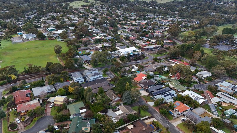 Photo - 6 Buckley Crescent, Fairview Park SA 5126 - Image 10