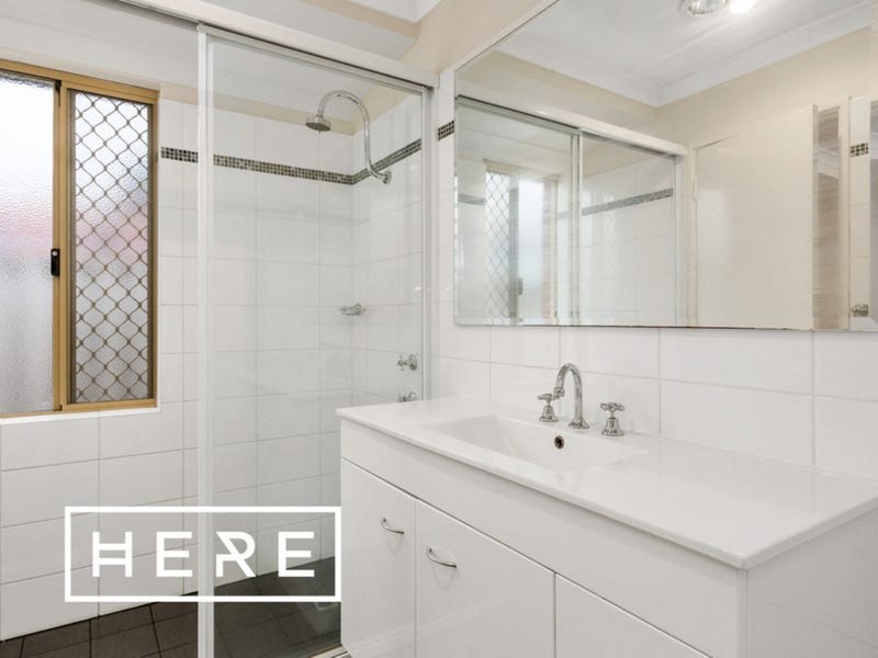 Photo - 6 Bull Place, Queens Park WA 6107 - Image 11