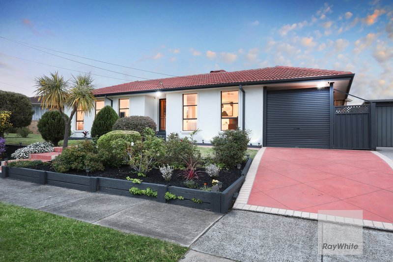 Photo - 6 Bunbury Court, Gladstone Park VIC 3043 - Image 1