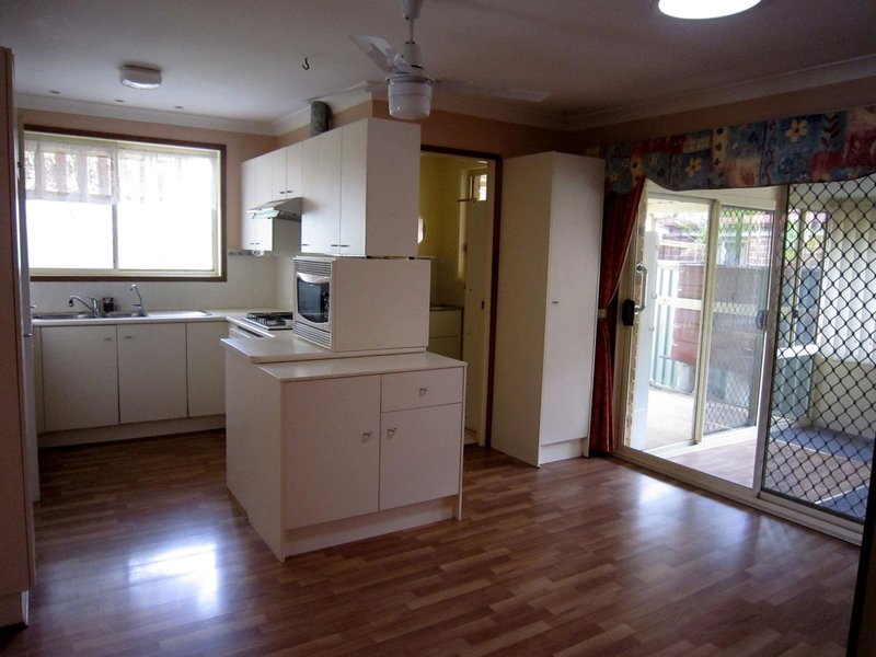 Photo - 6 Burbank Drive, Tuggerah NSW 2259 - Image 3