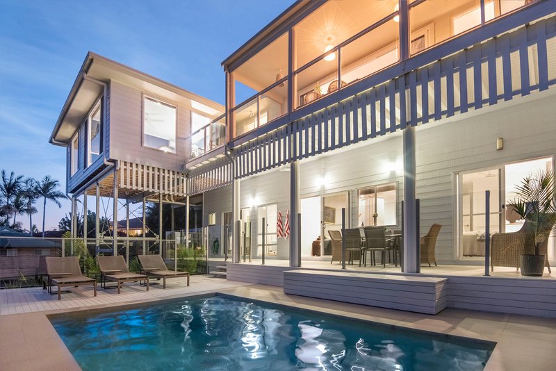 6 Burgundy Court, Tweed Heads South NSW 2486