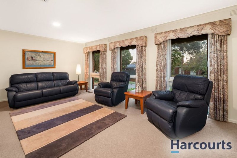 Photo - 6 Burlington Crescent, Wantirna VIC 3152 - Image 8