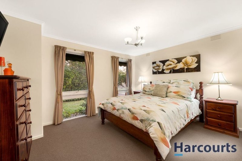 Photo - 6 Burlington Crescent, Wantirna VIC 3152 - Image 9