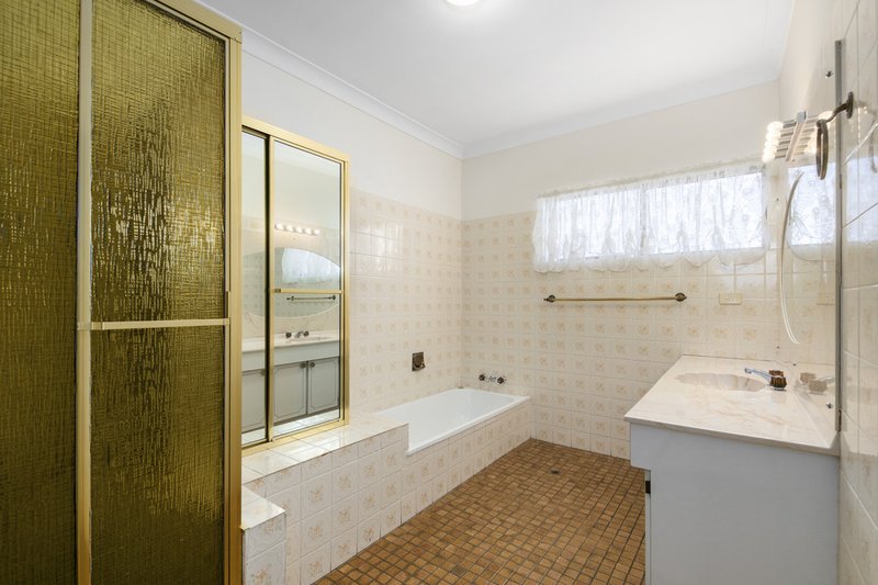 Photo - 6 Burn Street, Camp Hill QLD 4152 - Image 5