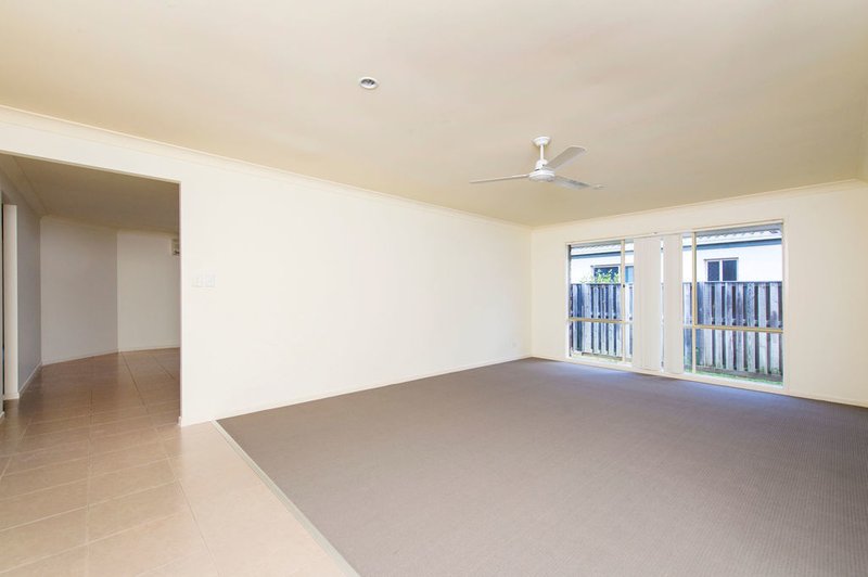 Photo - 6 Burr Court, Pacific Pines QLD 4211 - Image 2