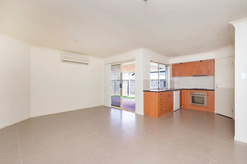 Photo - 6 Burr Court, Pacific Pines QLD 4211 - Image 3