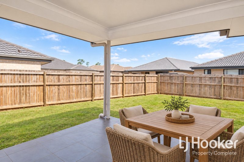 Photo - 6 Buxton Avenue, Yarrabilba QLD 4207 - Image 8