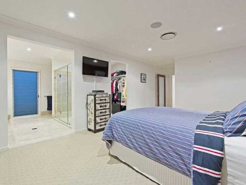 Photo - 6 Cabriolet Court, Upper Coomera QLD 4209 - Image 12