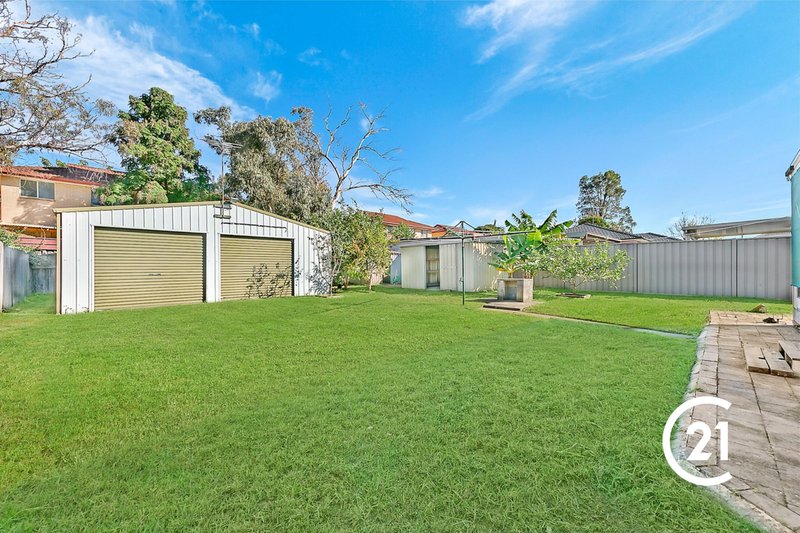 Photo - 6 Cacia Avenue, Seven Hills NSW 2147 - Image 9