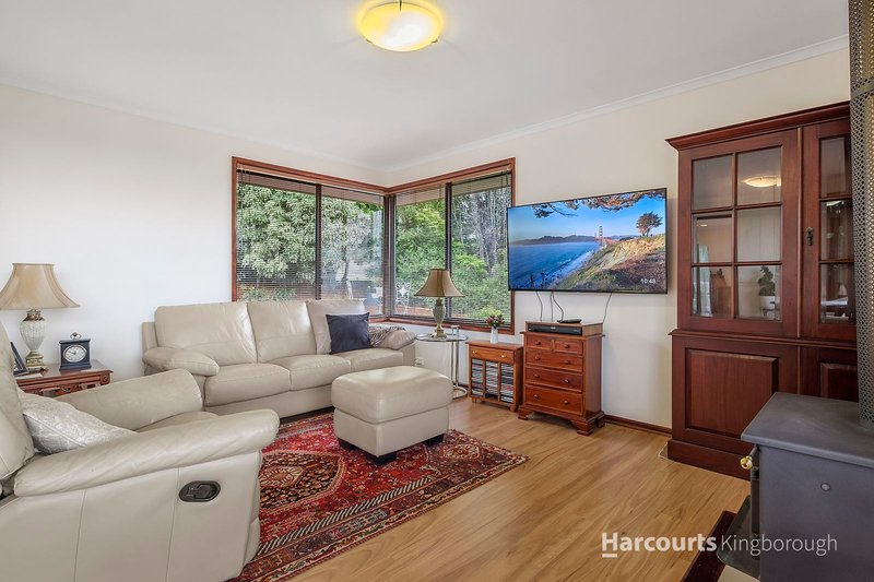 Photo - 6 Calder Crescent, Blackmans Bay TAS 7052 - Image 6