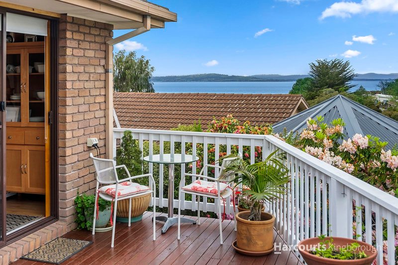 Photo - 6 Calder Crescent, Blackmans Bay TAS 7052 - Image 17