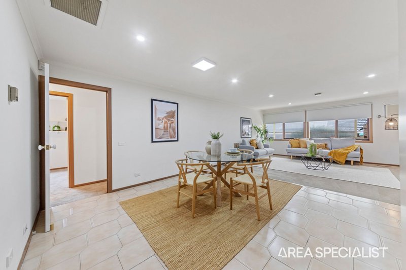 Photo - 6 Calendonia Drive, Eltham North VIC 3095 - Image 15