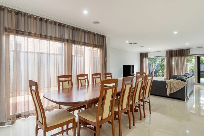 Photo - 6 Calibre Avenue, Craigieburn VIC 3064 - Image 14