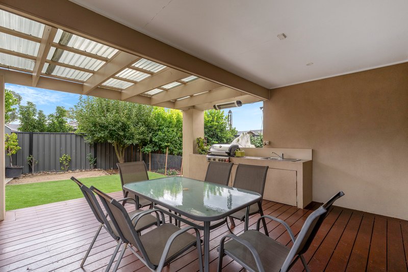 Photo - 6 Calibre Avenue, Craigieburn VIC 3064 - Image 21