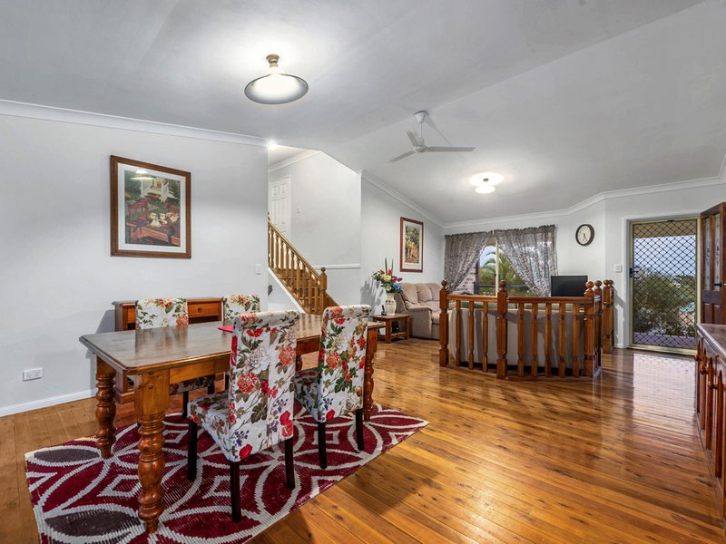 Photo - 6 Callide Place, Albany Creek QLD 4035 - Image 2