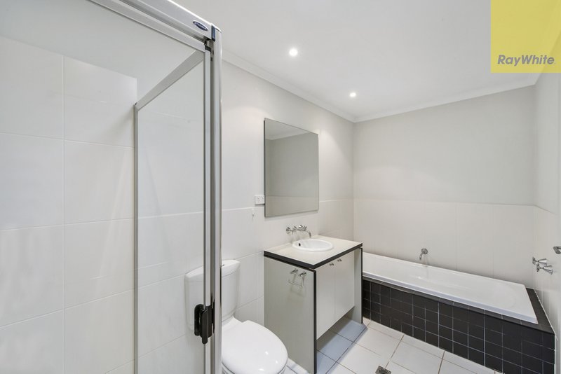 Photo - 6 Callista Circuit, Taylors Hill VIC 3037 - Image 4