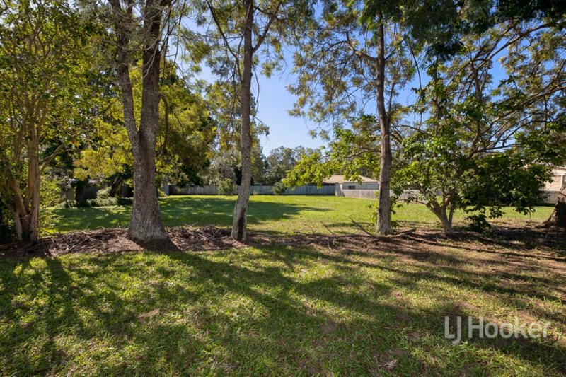 Photo - 6 Calume Court, Caboolture QLD 4510 - Image 2