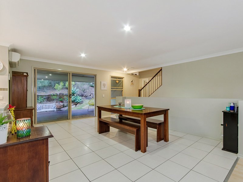 Photo - 6 Calypso Court, Oxenford QLD 4210 - Image 6